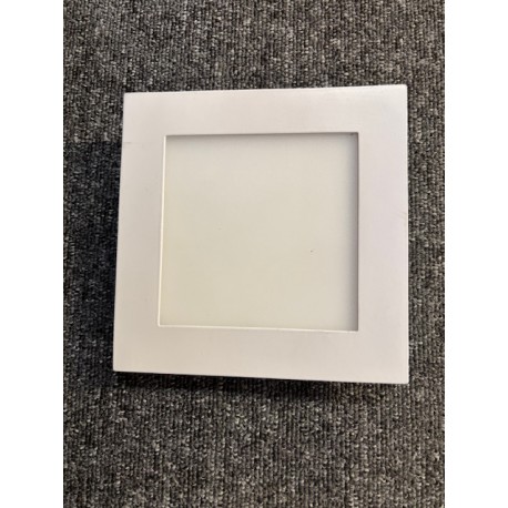 ENCASTRABLE 12W 2800 K  Carré 16/16 mm EP 14mm 650-850 LM