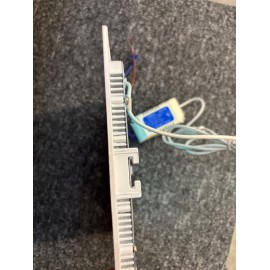 ENCASTRABLE 12W 2800 K  Carr&eacute; 16/16 mm EP 14mm 650-850 LM